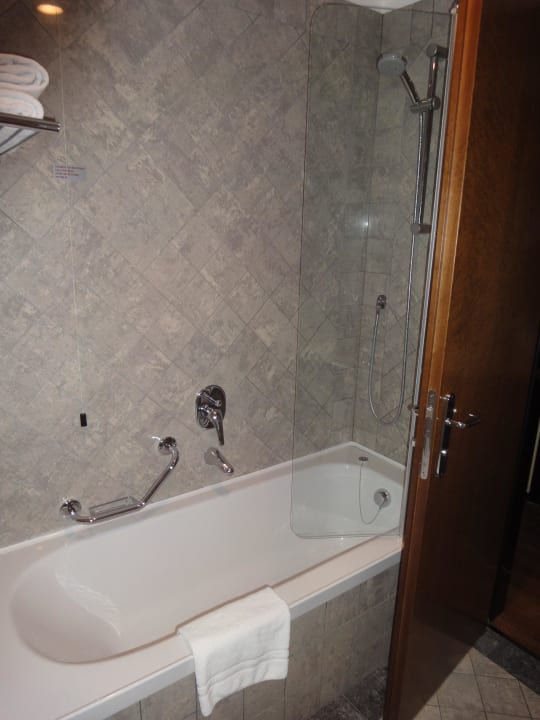 Badezimmer/Dusche Best Western Hotel City