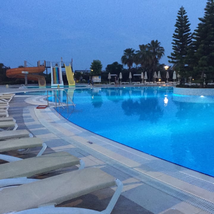 Pool Side Star Resort