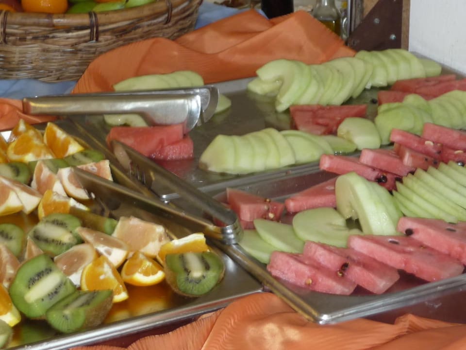 Arbuzy i melony Knossos Beach Bungalows Suites Resort & Spa