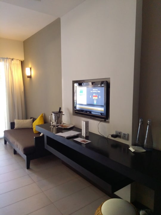 Zimmer Crystals Beach Resort Belle Mare, a member of Radisson Individuals