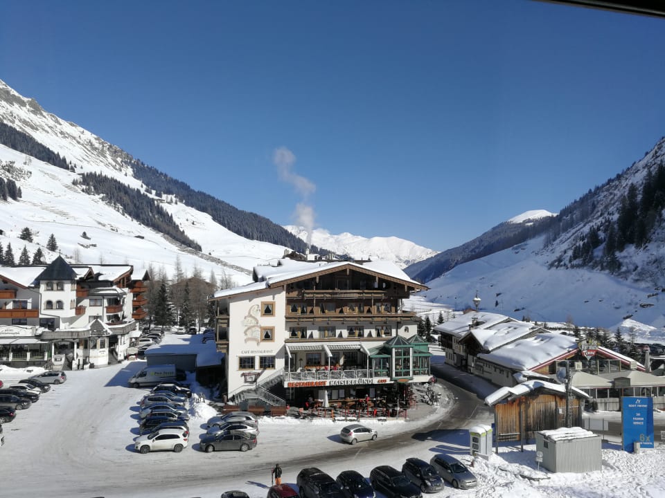 Ausblick VALARA Alpine Art Hotel