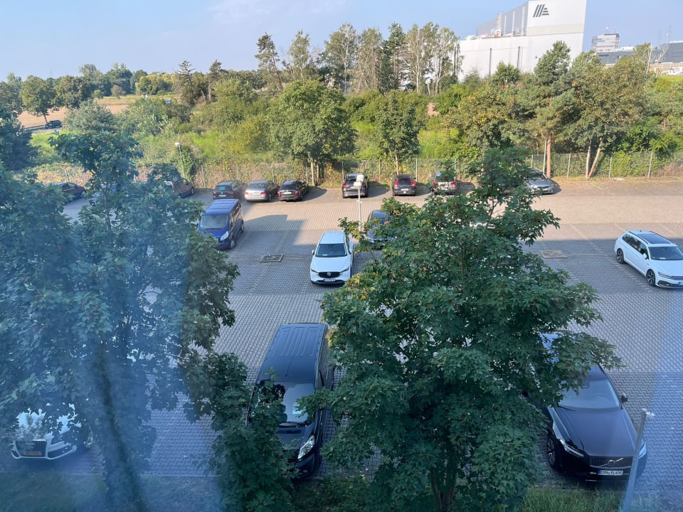 Ausblick Holiday Inn Express Frankfurt - Airport