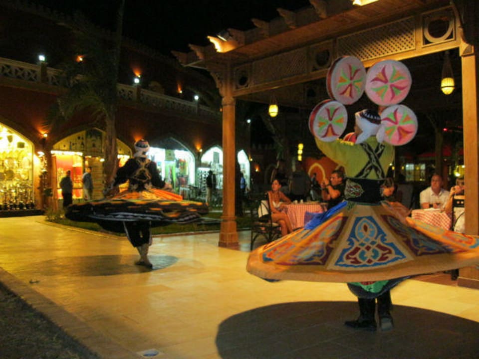 Шоу  отеля Pickalbatros Alf Leila Wa Leila Resort - Neverland Hurghada
