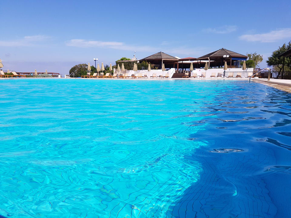 Pool Apollonia Beach Resort & Spa