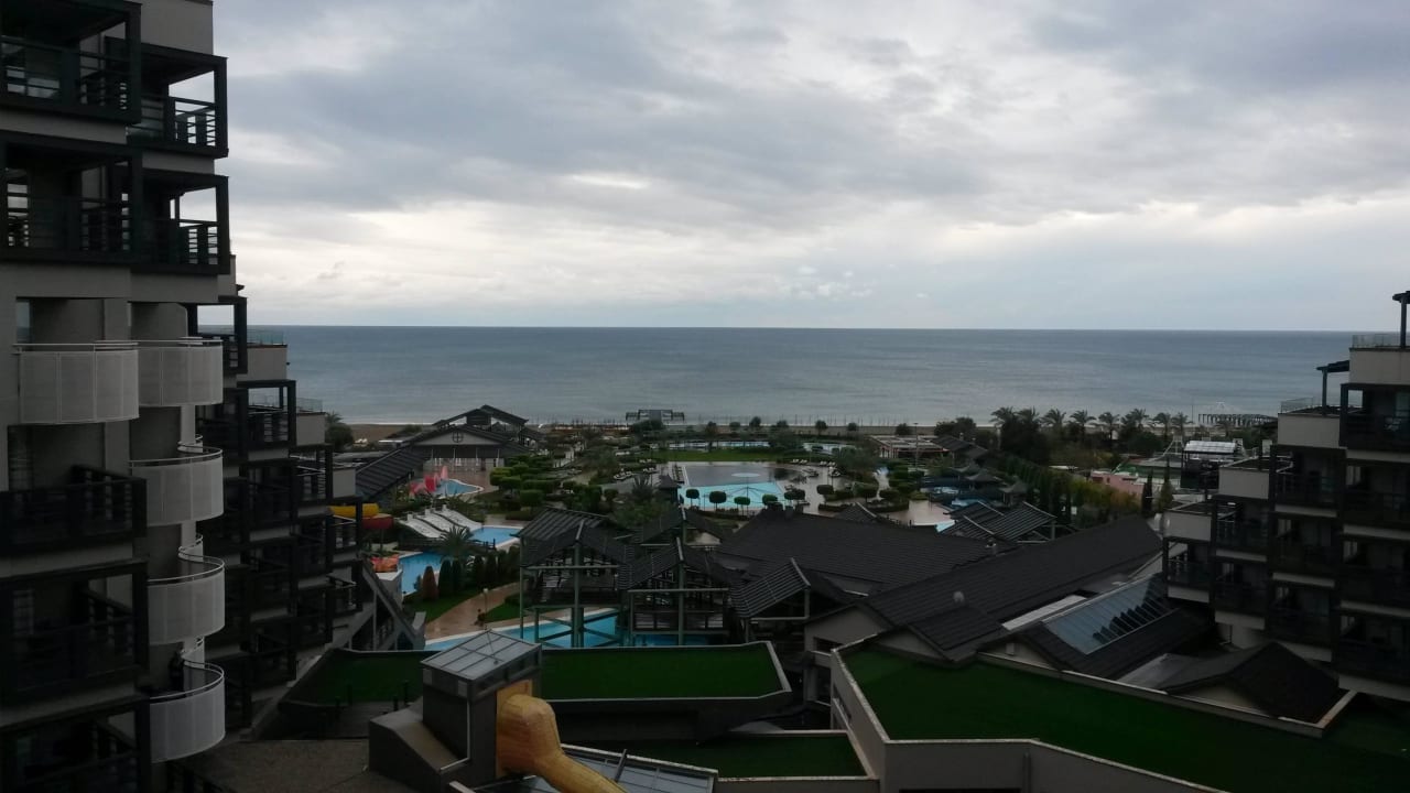 . Limak Lara Deluxe Hotel & Resort