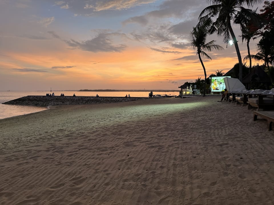 Strand Puri Santrian