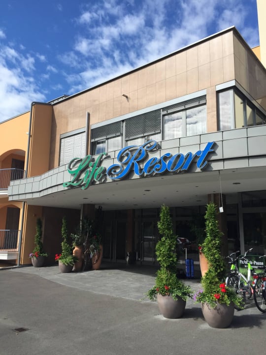Eingang Life Resort