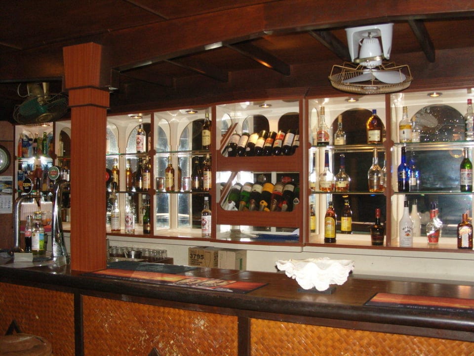 Hotel-Bar Summer Island Maldives