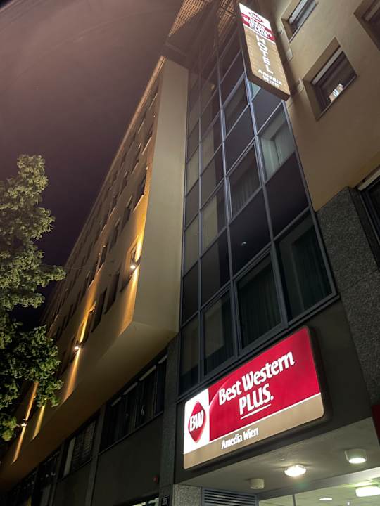 Außenansicht Best Western Plus Amedia Wien