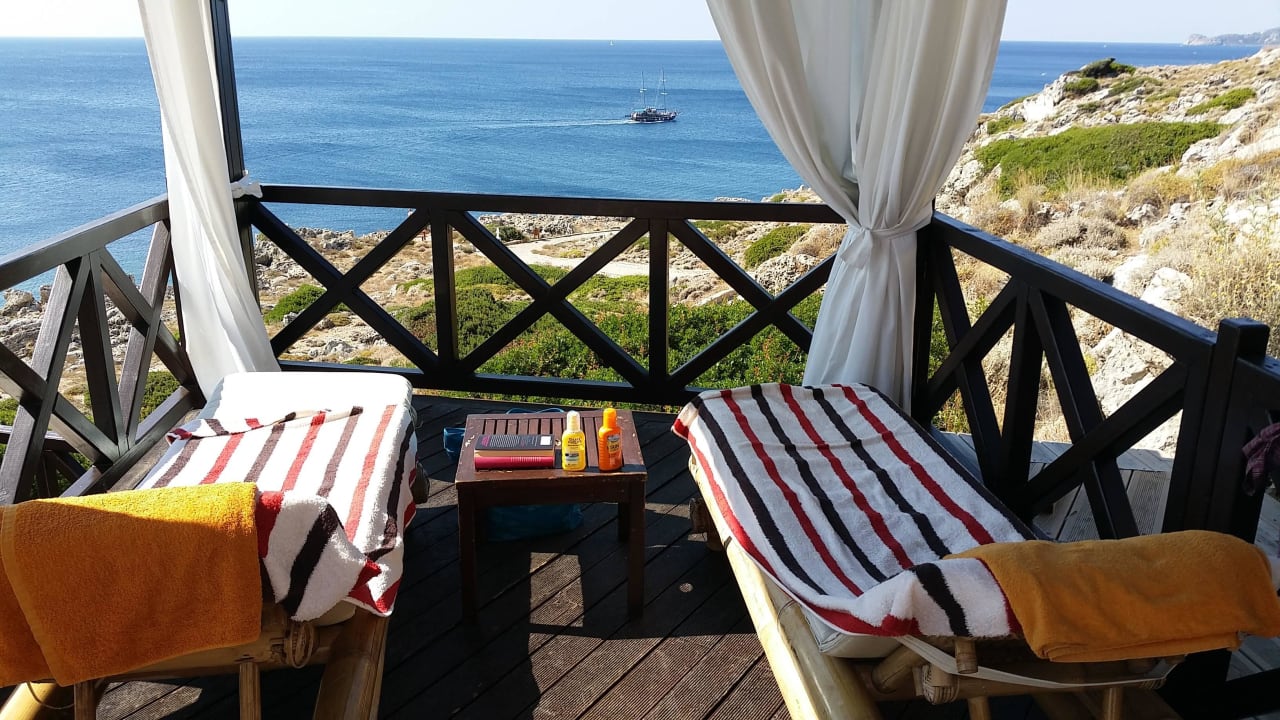 Ein Pavillon mit Aussicht Hotel Kalithea Horizon Royal