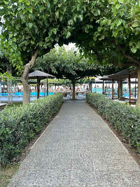 Gartenanlage Hotel Corissia Princess