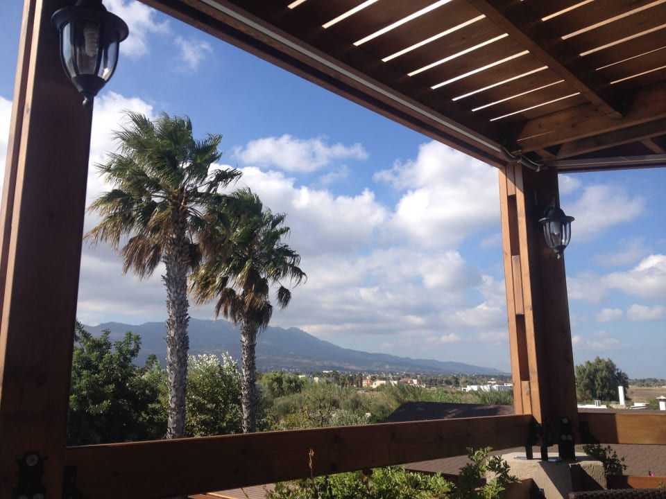 Hoteleigener Ausblick Frühstücksraum aussen Gaia Garden Hotel