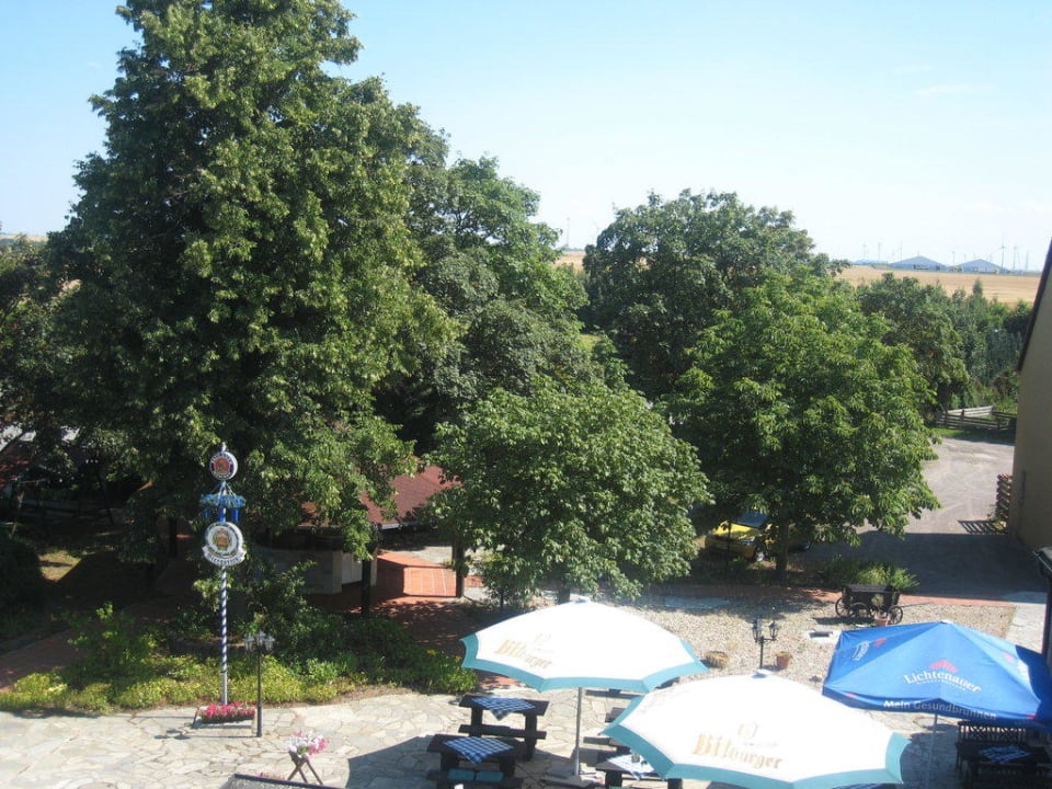 Biergarten  Hotel Schöne Aussicht