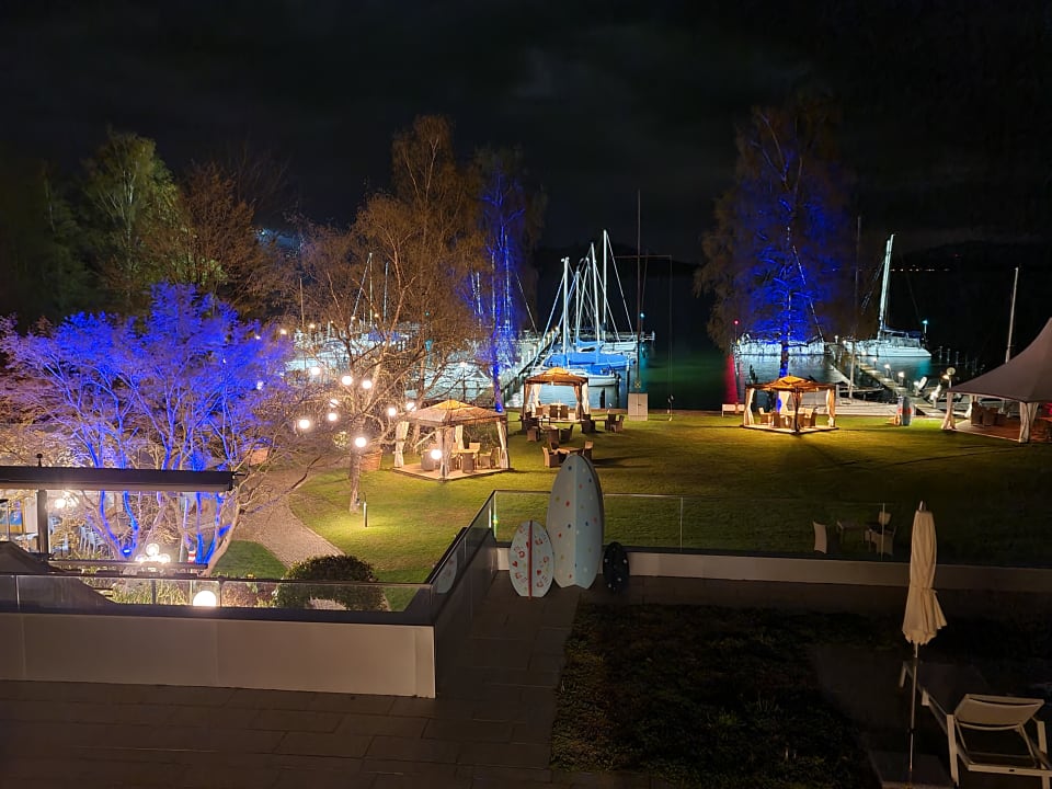 Außenansicht Yachthotel Chiemsee