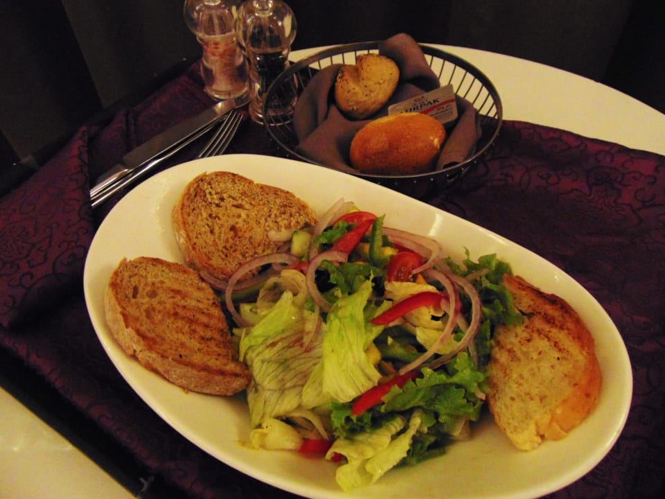 Gastro Crowne Plaza Nairobi Airport