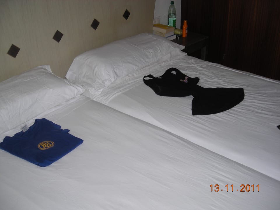 Nette Putzfrauen SBH Hotel Taro Beach