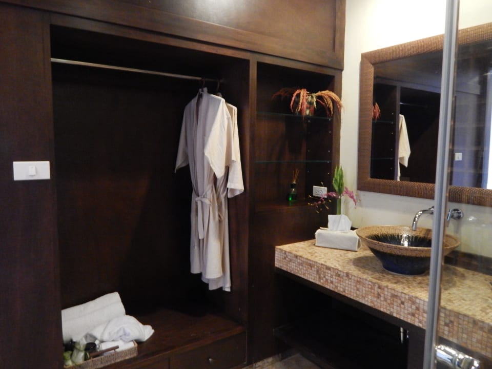 Bathroom and dressing Hotel Sala Arun