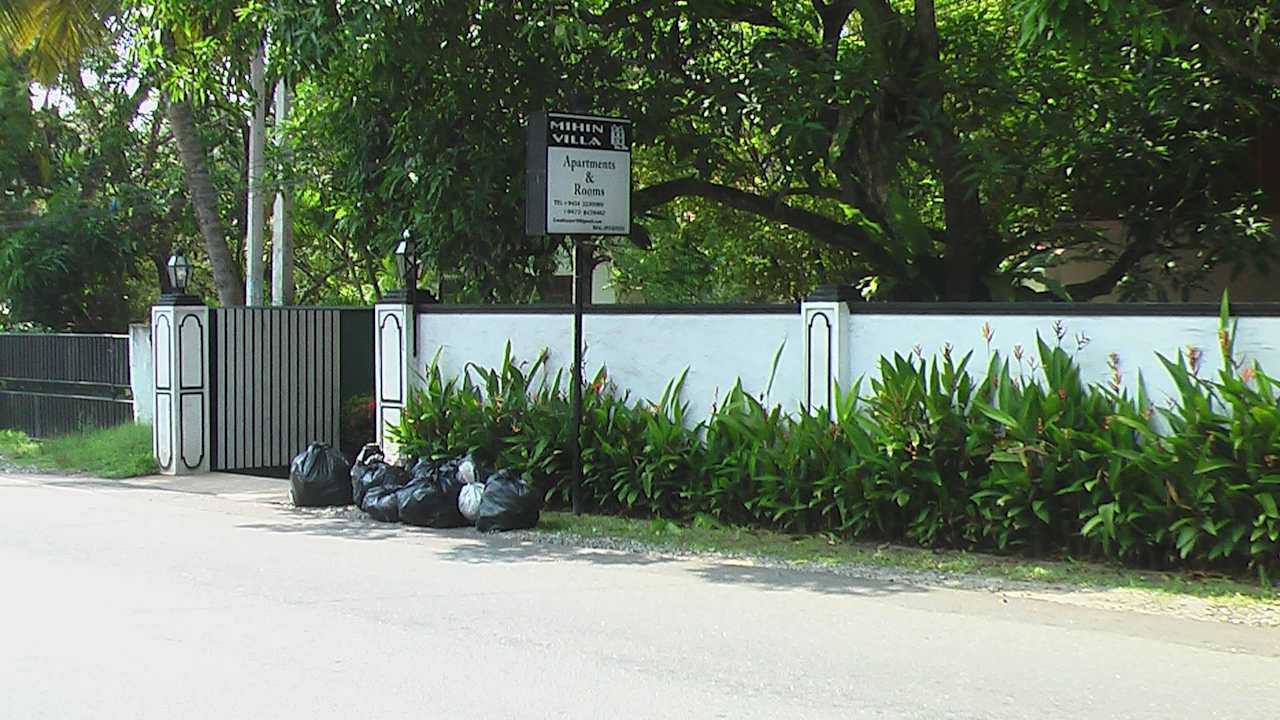 Strassenseite Mihin Villa
