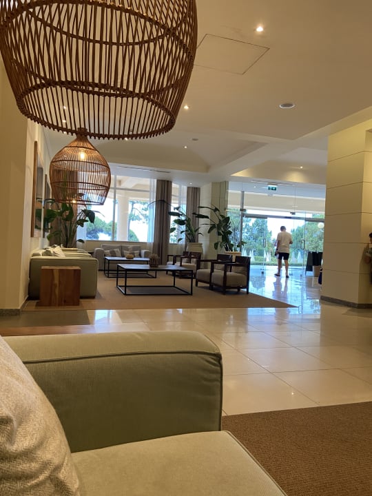 Lobby PortoBay Falésia