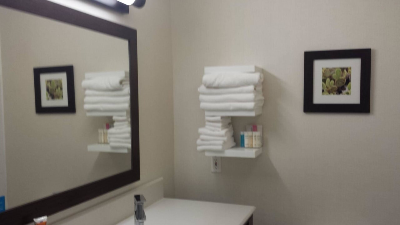 Bad Hotel Hampton Inn Taos