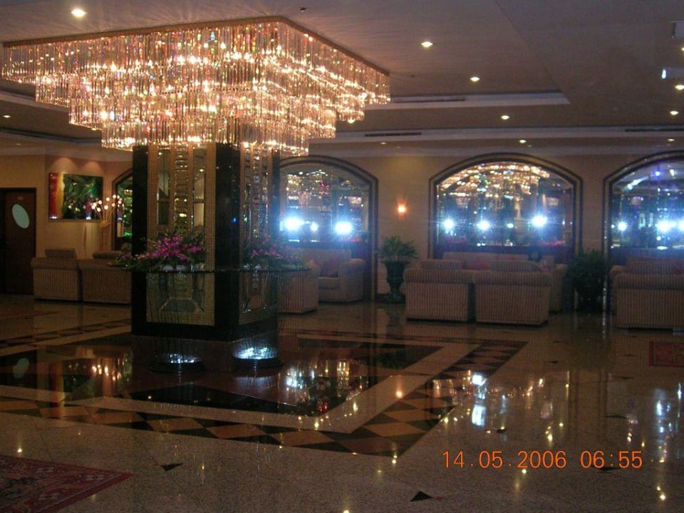 Rezeption Hotel Windsor Plaza