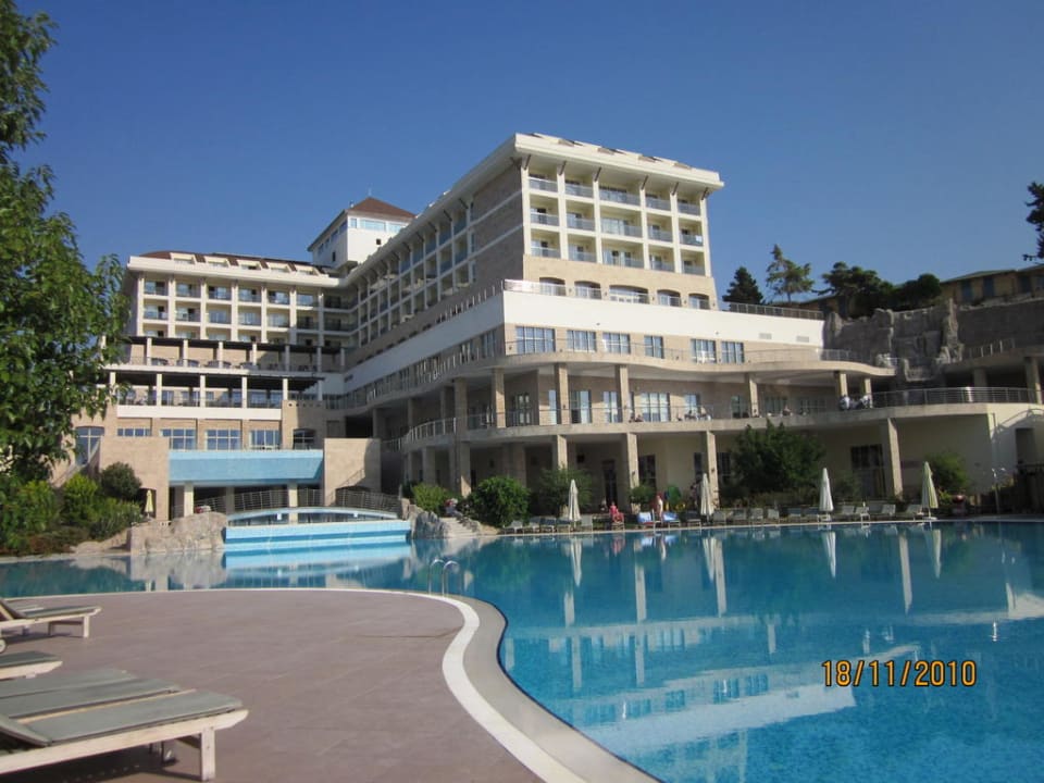 Haupthaus und Pool Horus Paradise Luxury Resort & Club