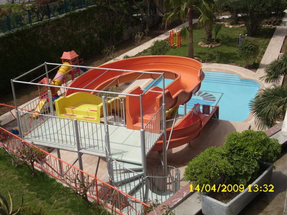 Die Rutsche an dem Kinderpool Kırbıyık Resort Hotel - Alanya