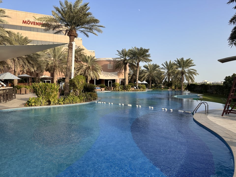 Pool Hotel Mövenpick Bahrain