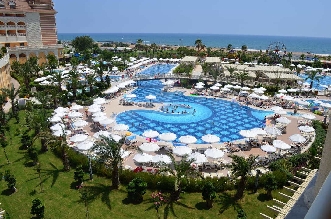 Pool (Sicht vom Blok B) Royal Alhambra Palace