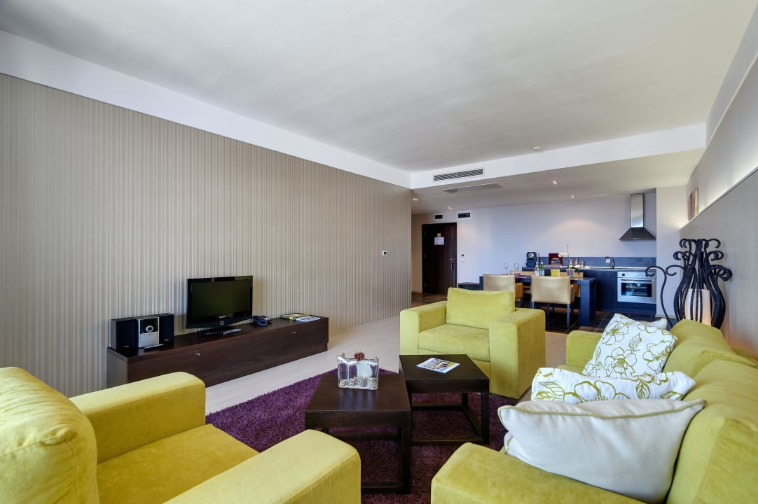 Executive Suite - Living Area Barceló Royal Beach