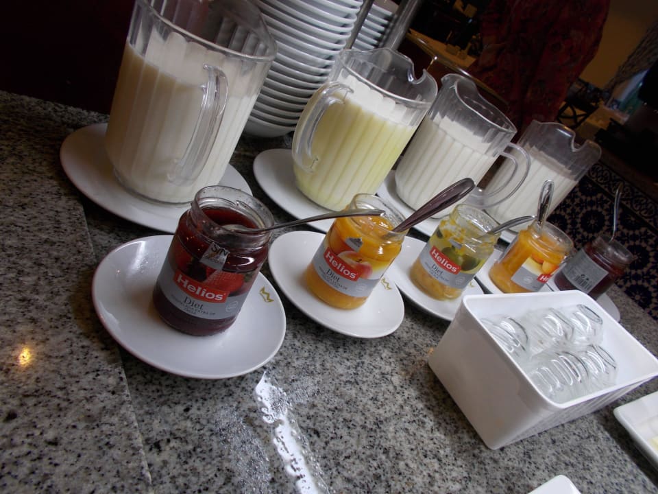 Frühstück im Hauptrestaurant Hotel Riu Chiclana