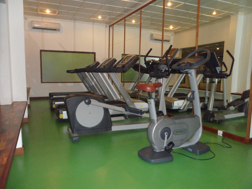 Klimatisierter Fitness-Raum NH Collection Maldives Reethi Resort