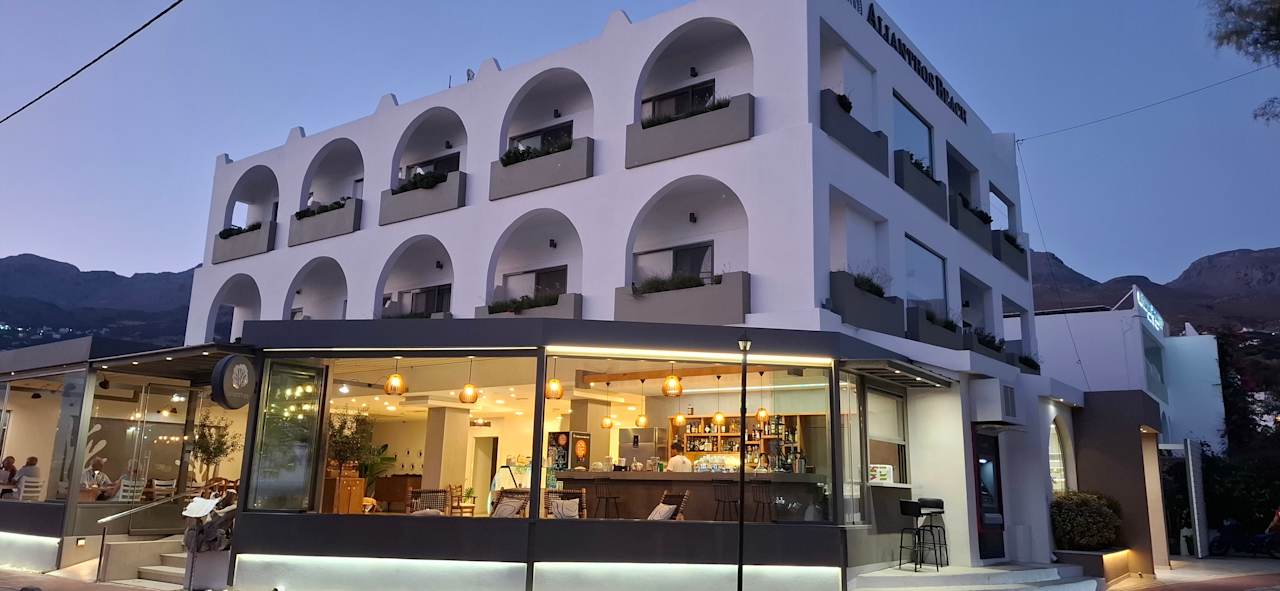 Außenansicht Alianthos Beach Hotel