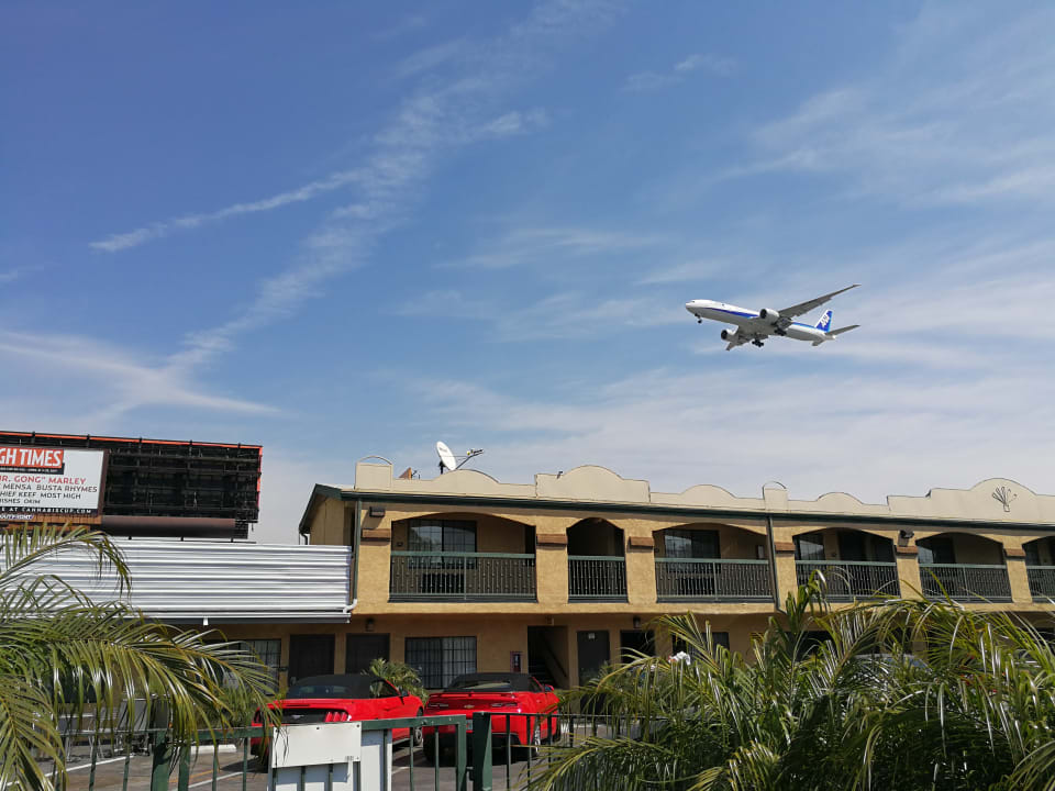Gartenanlage Super 8 Los Angeles Airport LAX