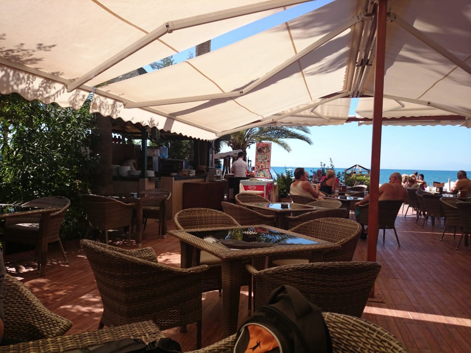 Herrlich an der Beachbar Side Bay Hotel