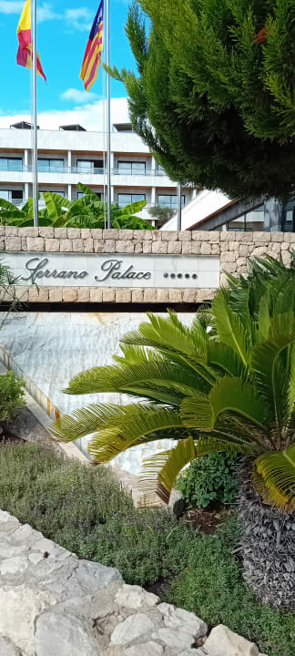 Außenansicht Hotel Serrano Palace