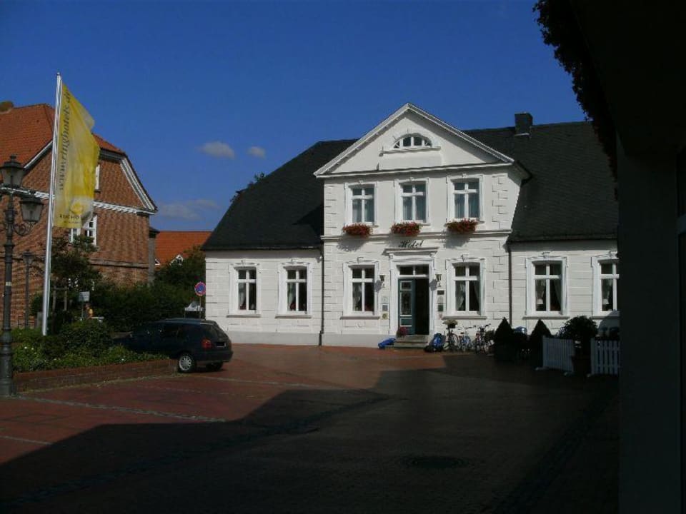 Hoteleingang am Marktplatz Ringhotel Residenz