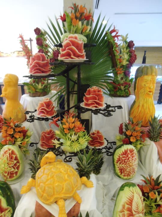 Sehr schön hergerichtetes Obst Le Jardin Resort