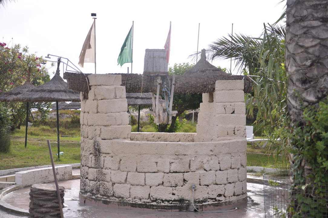 Duschen am Strandausgang Mahdia Beach & Aquapark