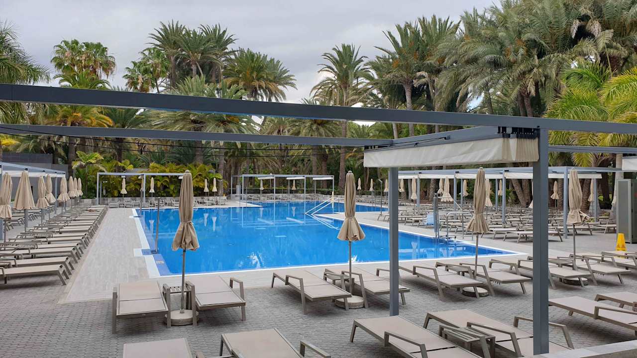 Pool Hotel Riu Palace Oasis