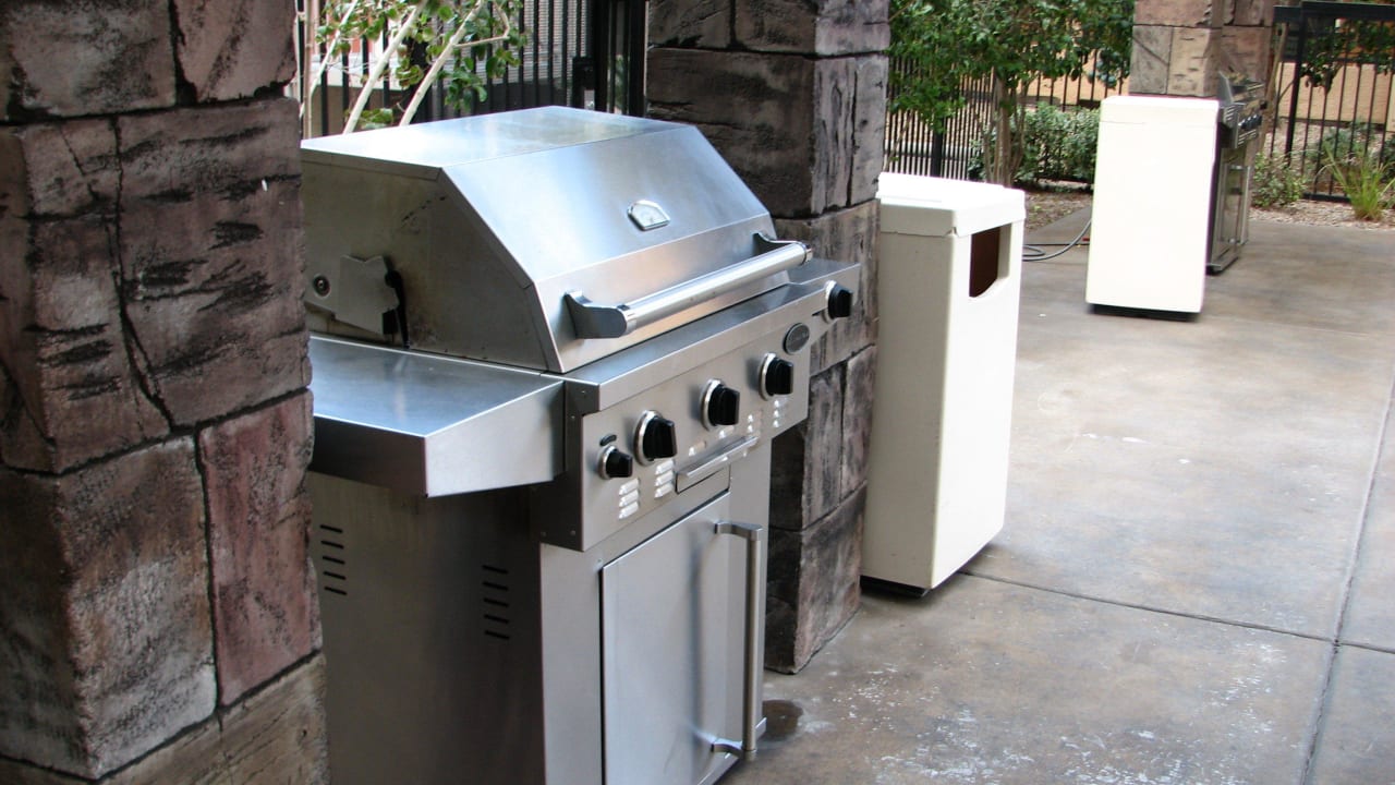 Grill Hotel Desert Rose Resort