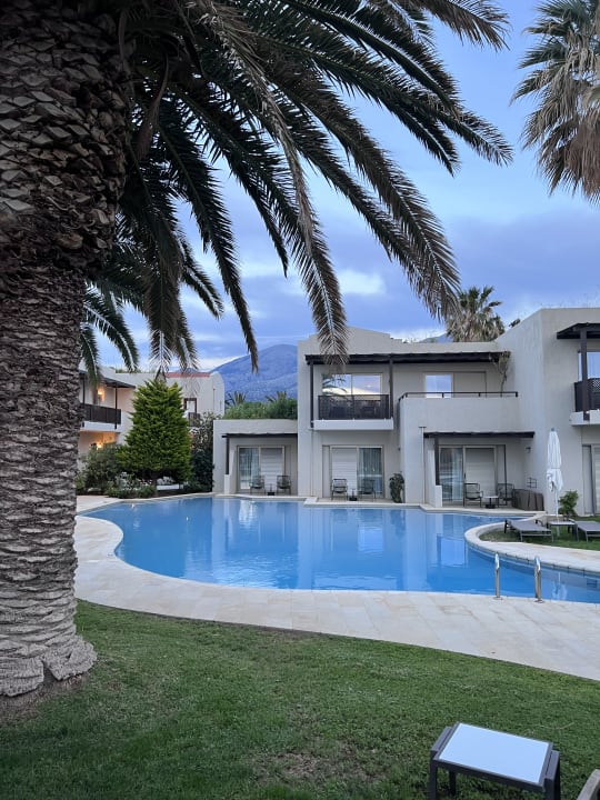 Pool Phãea Cretan Malia