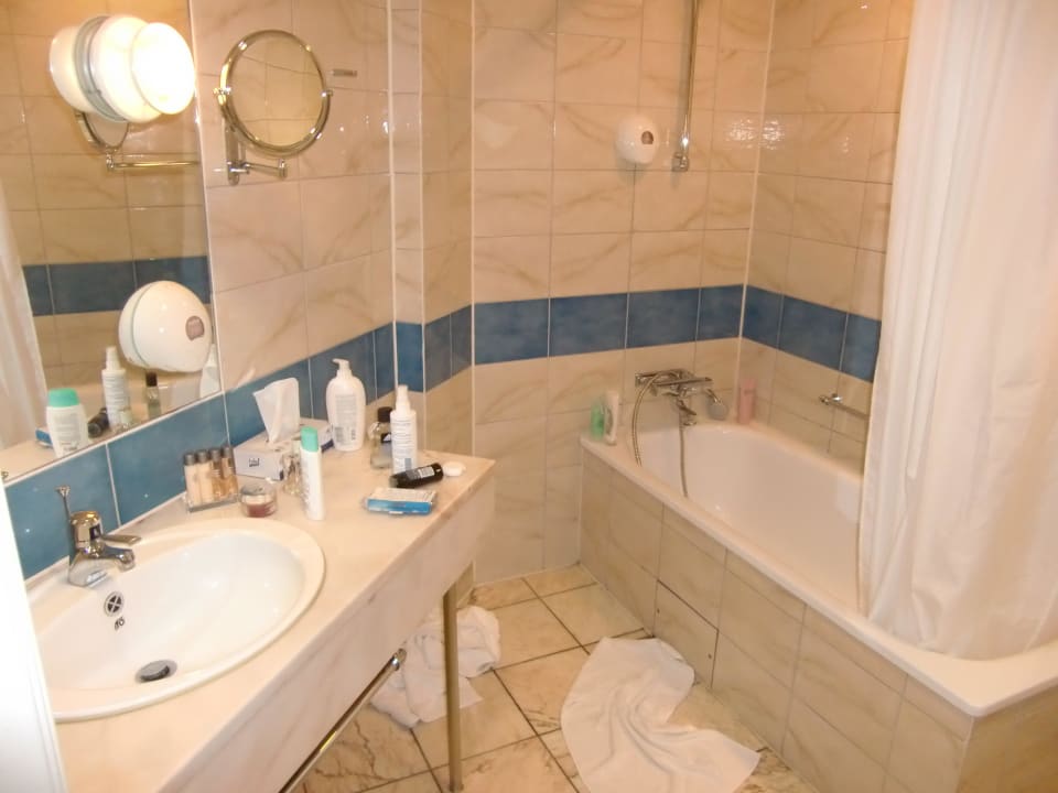 Bad Elite Marina Plaza