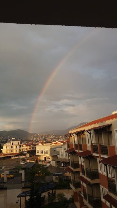 Nach einem kurzem Gewitter Club Yali Hotels & Resort