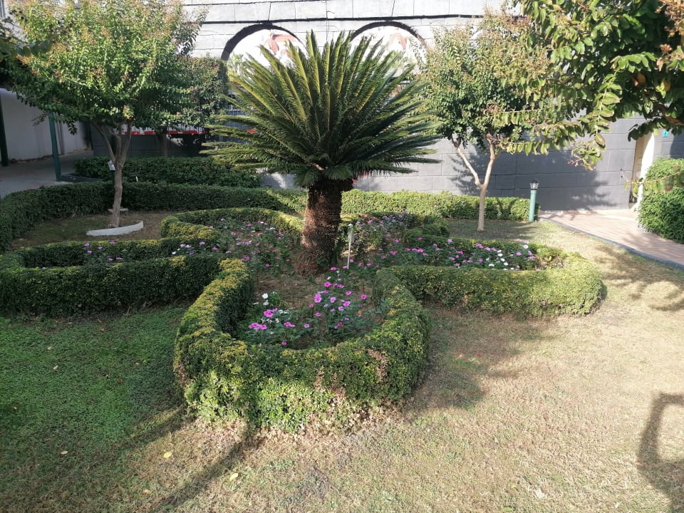 Gartenanlage Grand Seker Hotel