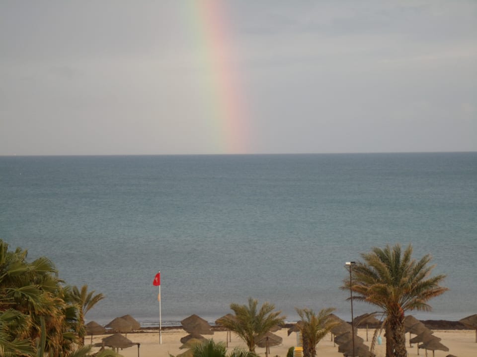 Regenbogen über dem Meer Hotel Paradis Palace