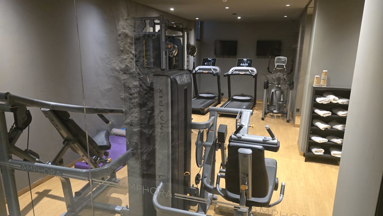 Sport & Freizeit Pilot Amphora Boutique Hotel