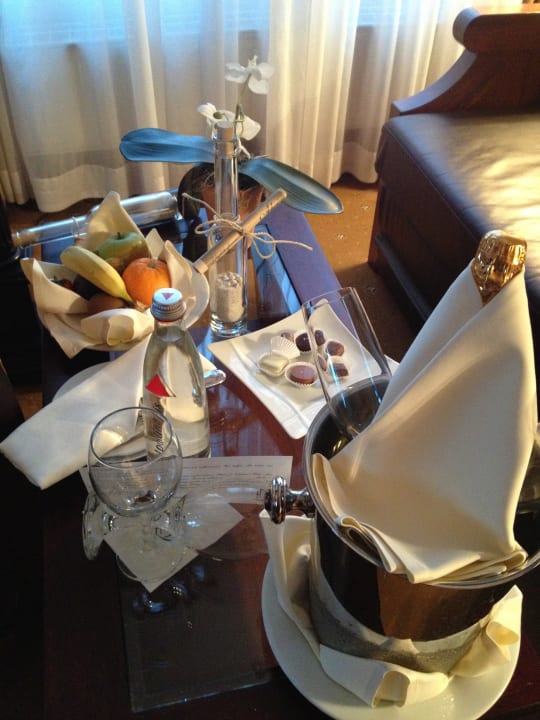 Begrüßung als Captain’s Club Mitglied Hotel Yachthafenresidenz Hohe Düne