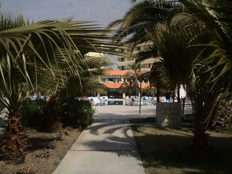 Weg Hotel Miramare Beach