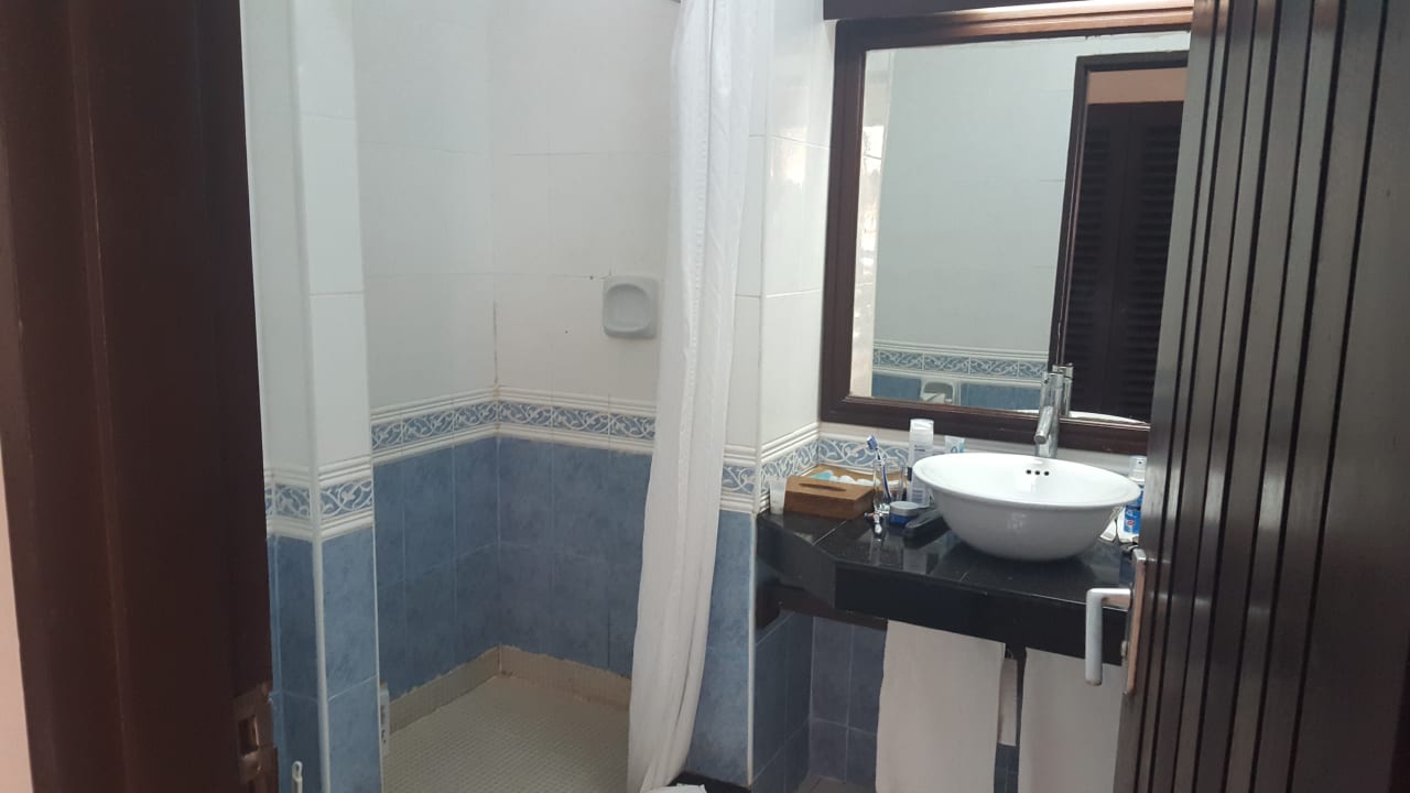 Bad Hotel Southern Palms Beach Resort